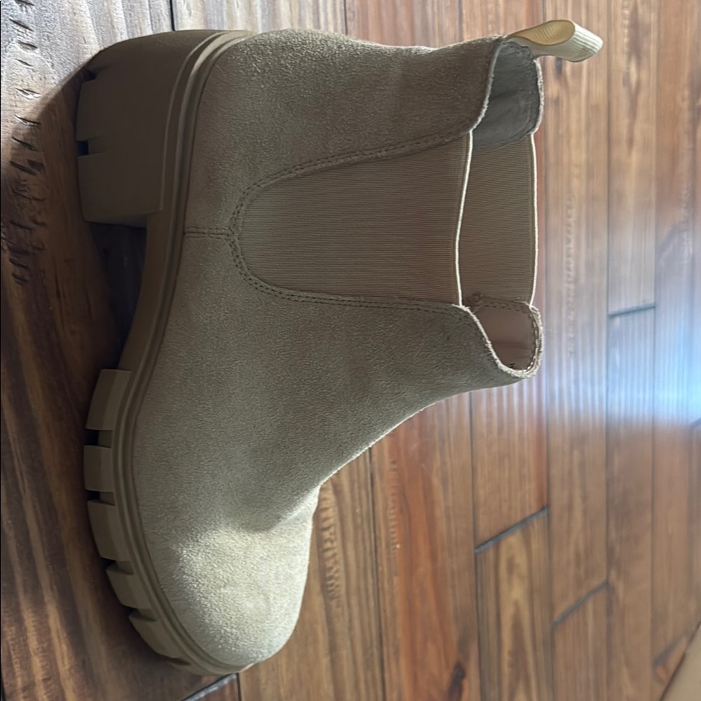 Steve Madden Tan Ankle Booties with Suede Finish